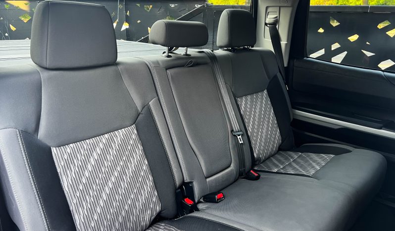 
								Toyota Tundra full									