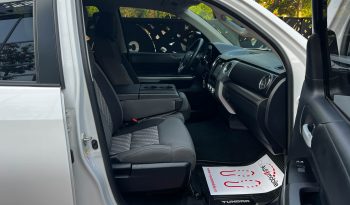 
									Toyota Tundra full								