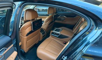 
									BMW  750i xDrive full								
