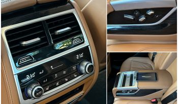 
									BMW  750i xDrive full								