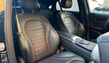 
									Mercedes-Benz GLC Coupe 300 4MATIC full								