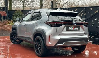 
									Toyota Yaris Cross full								