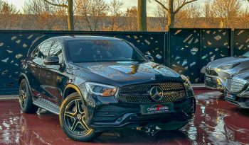 
									Mercedes-Benz GLC Coupe 300 4MATIC full								