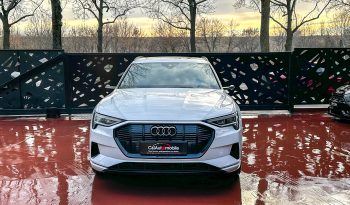 
									Audi e-tron 55 quattro S line full								