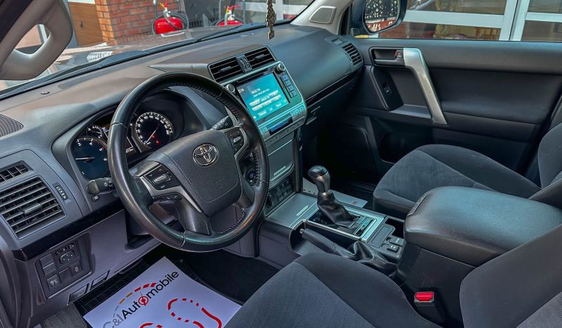 
								Toyota Land Cruiser full									