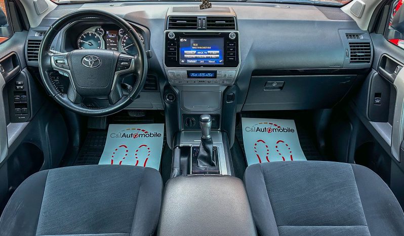
								Toyota Land Cruiser full									