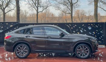 
									BMW X4 xDrive20i full								