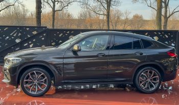 
									BMW X4 xDrive20i full								
