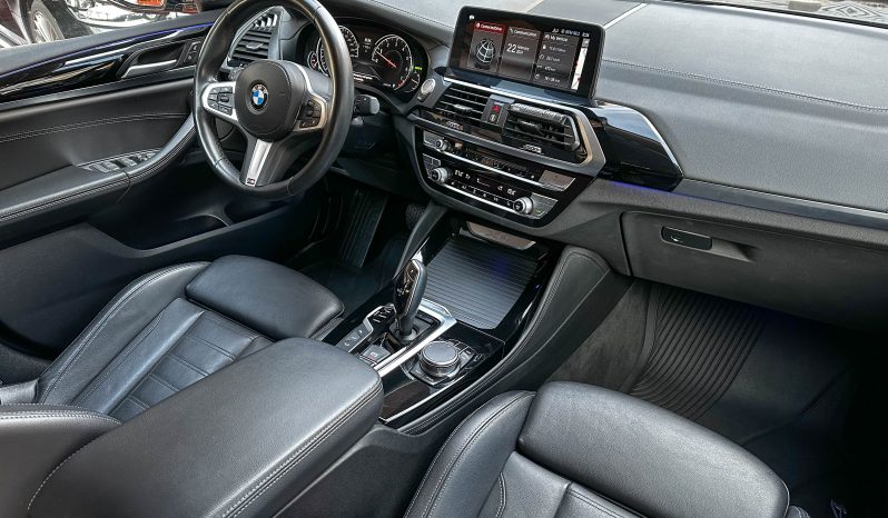 
								BMW X4 xDrive20i full									