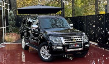 
									Mitsubishi Pajero full								