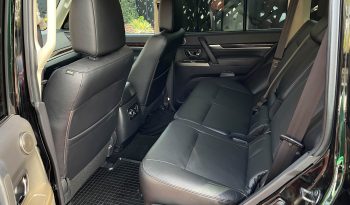 
									Mitsubishi Pajero full								