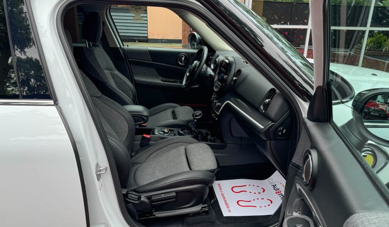 
								Mini Countryman Cooper S E ALL4 full									
