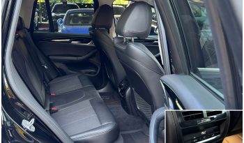 
									BMW X3 xDrive30i full								