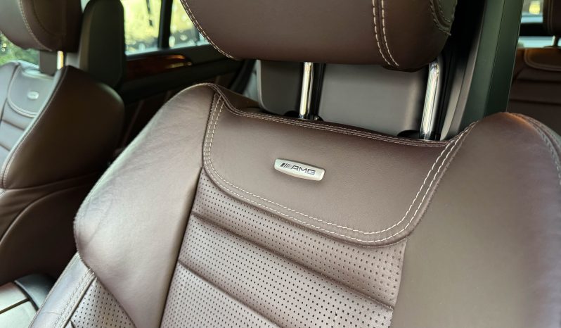 
								Mercedes-Benz ML 63 AMG 4Matic full									