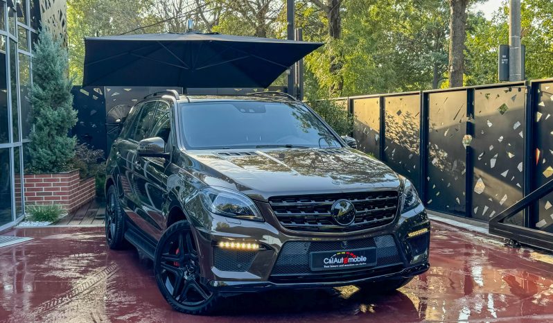 
								Mercedes-Benz ML 63 AMG 4Matic full									
