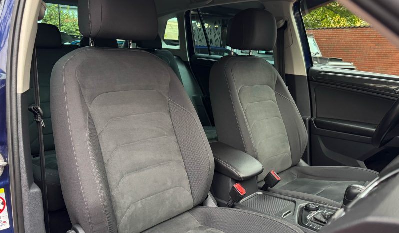 
								Volkswagen Tiguan 2.0 TDI full									