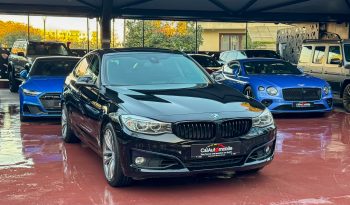 
									BMW 320i xDrive GT full								