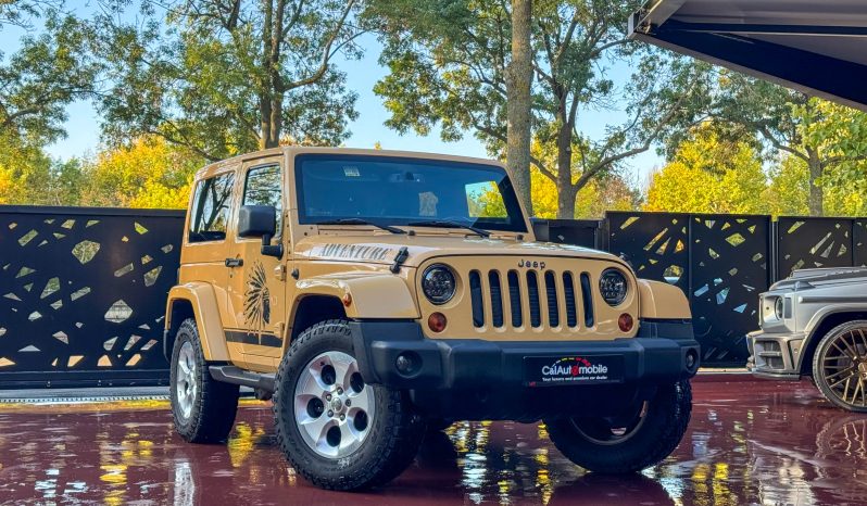 
								Jeep Wrangler Sahara full									